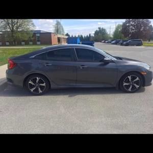 Meet your Posher, Corey